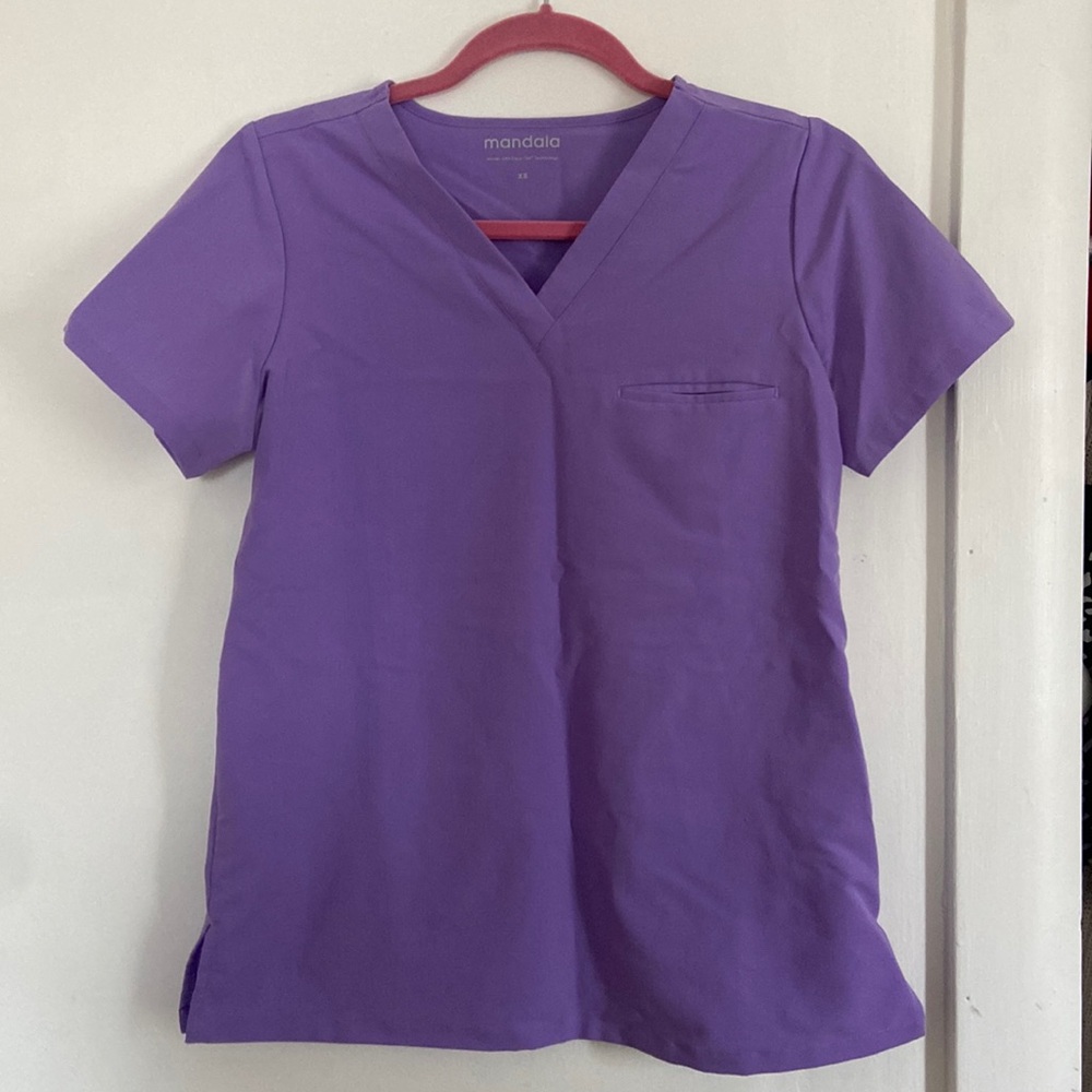 Like New Mandala Scrub Top Purple XS